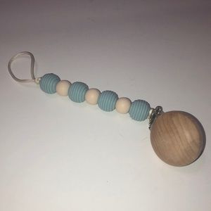 Silicone pacifier clip.pacifier holder.